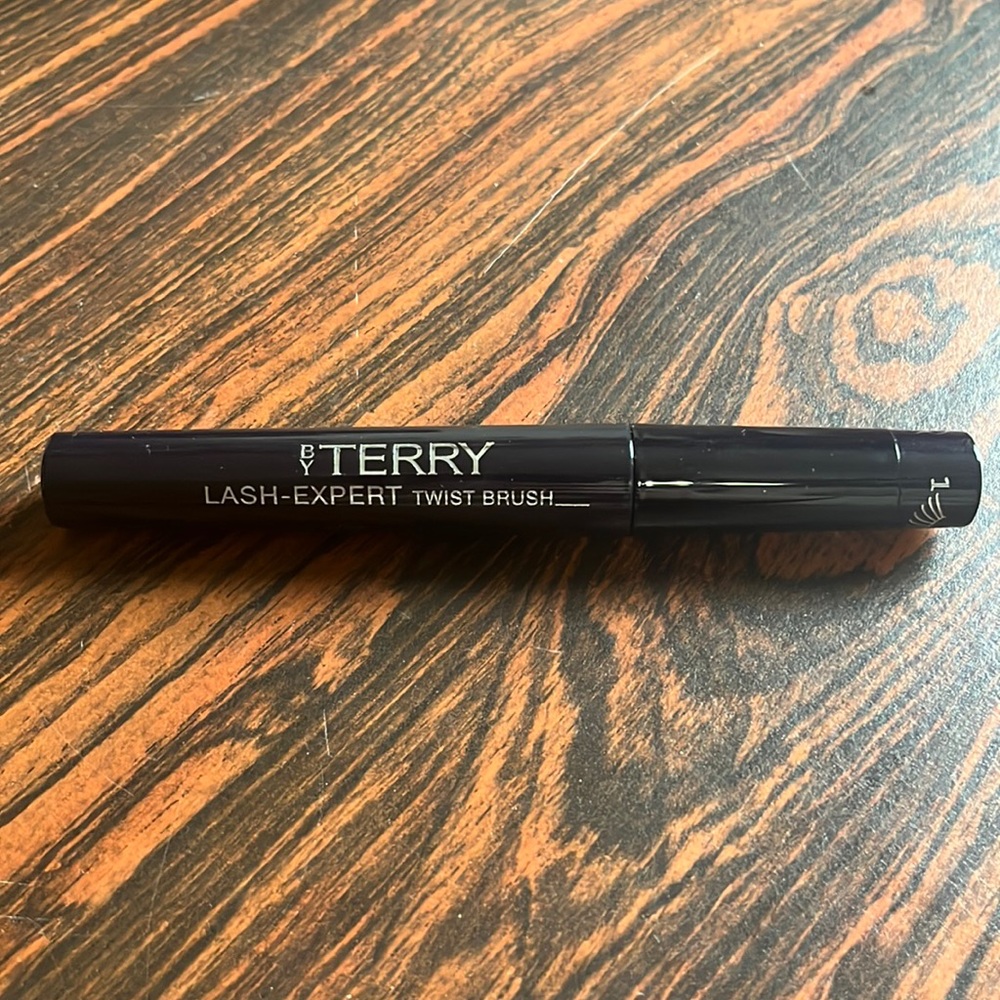 By Terry Lash-Expert Mascara